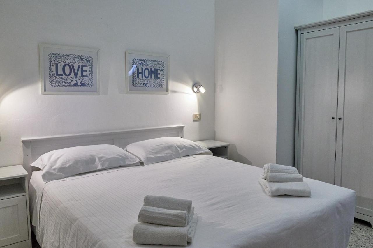 Hotel Spring Ріміні Екстер'єр фото
