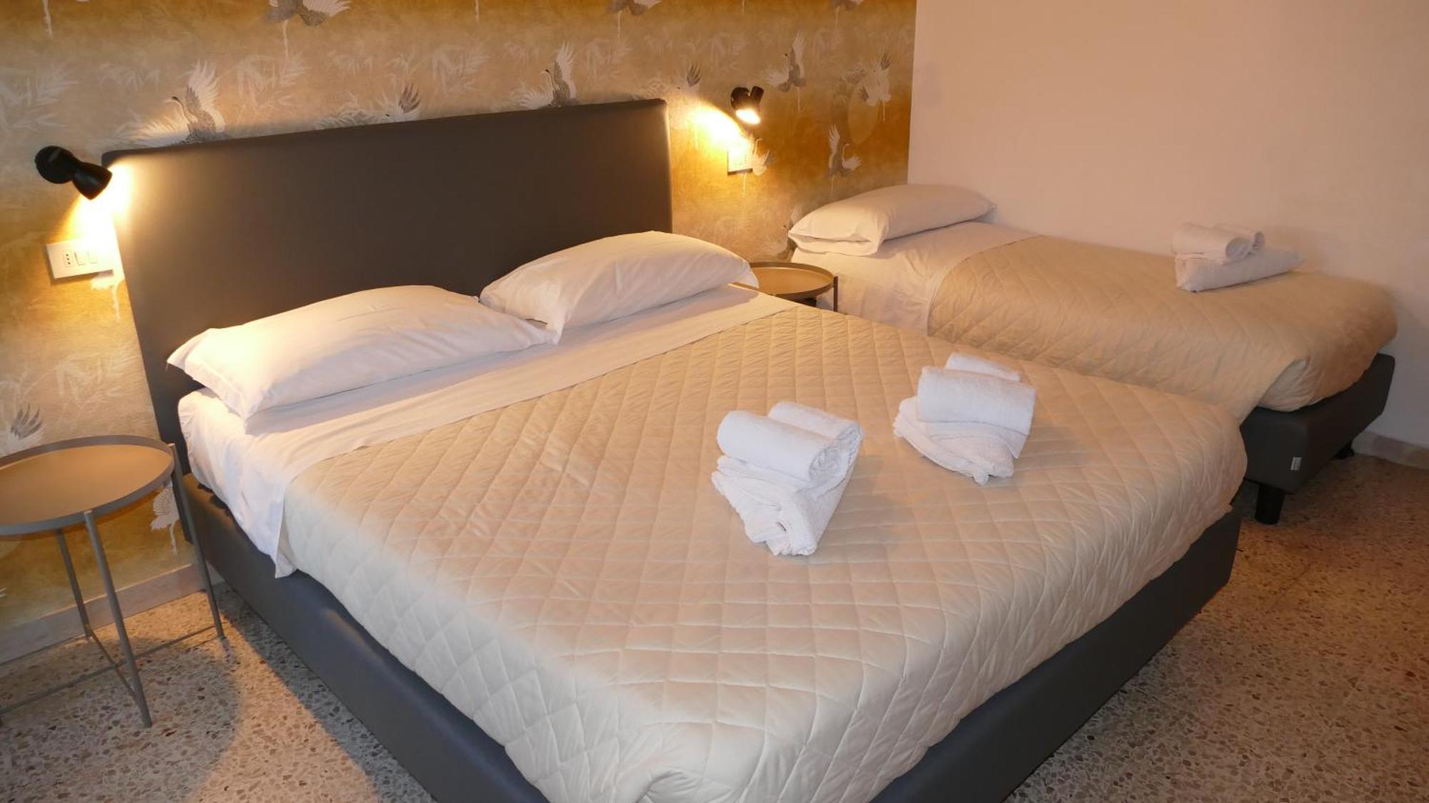 Hotel Spring Ріміні Екстер'єр фото